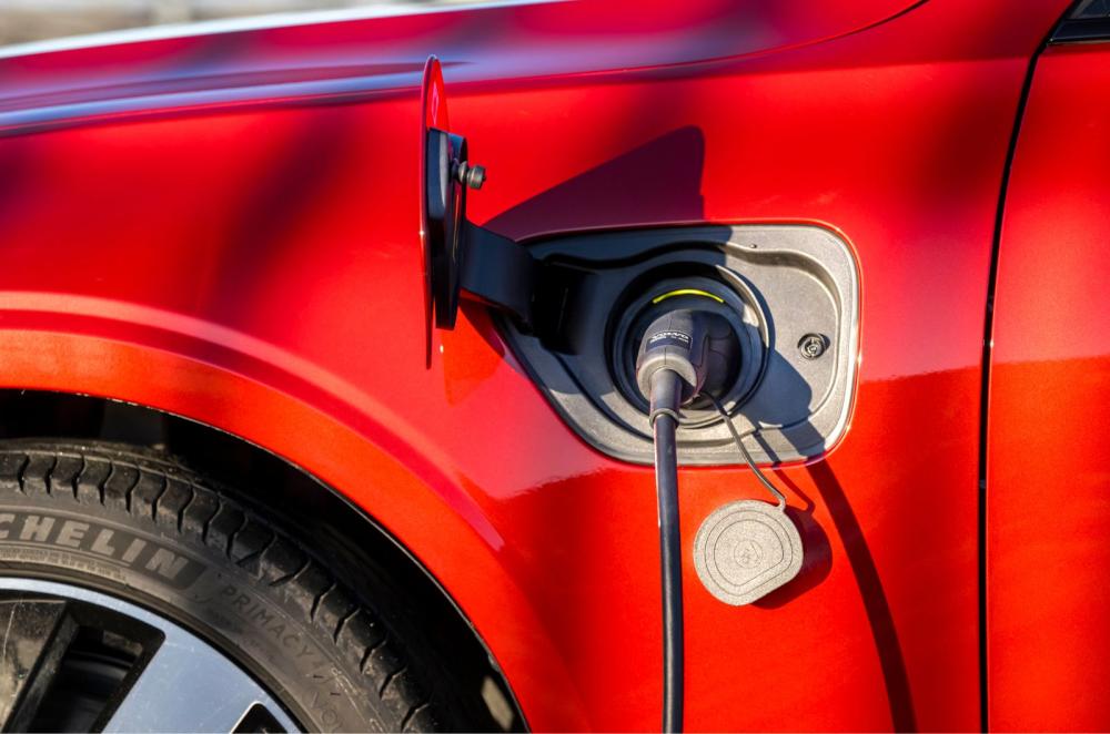 2025 Volvo V60 exterior details