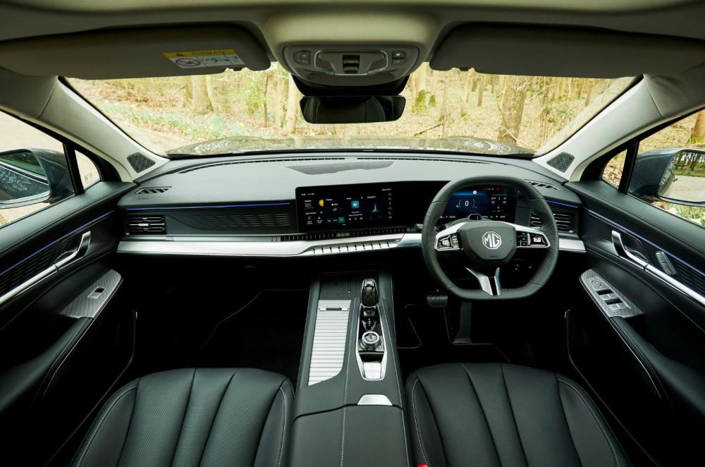 MG S9 PHEV interior