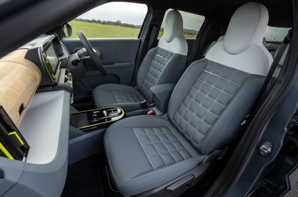 Fiat Grande Panda hybrid interior