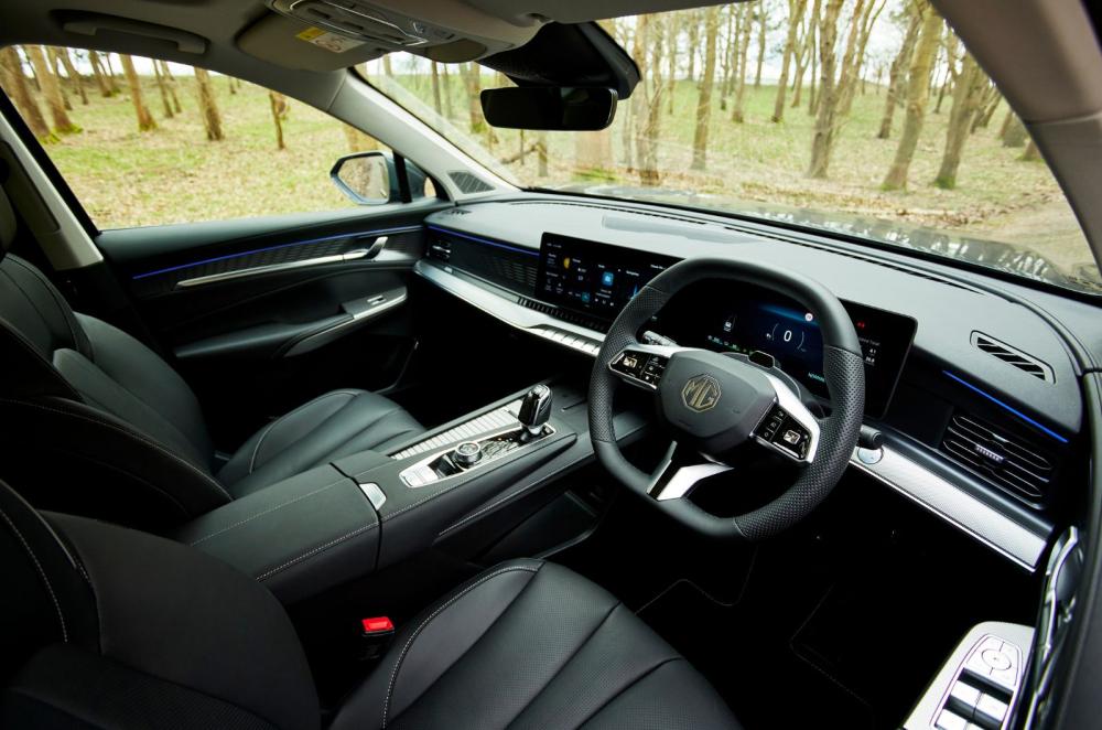 MG S9 PHEV interior