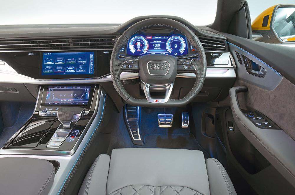 Used Audi Q8 2018-2024 dash