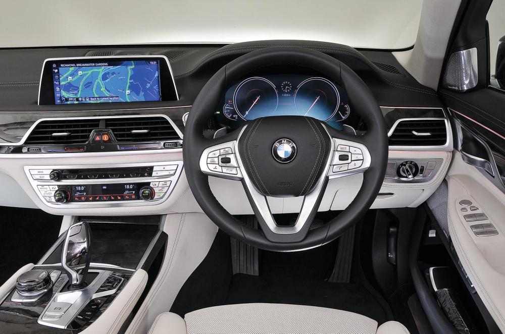 Used BMW 7 Series 2015-2022 dash