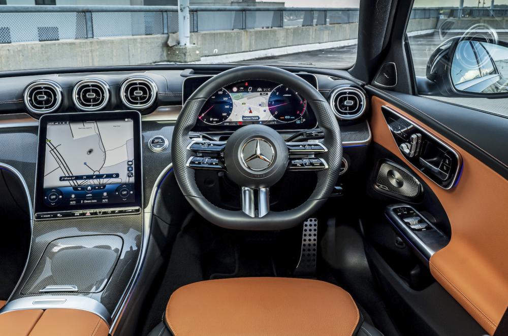 Used Mercedes C-Class 2021-present interior dashboard