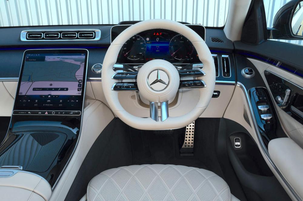 Mercedes S-Class 2021 interior dashboard