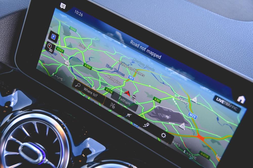 Used Mercedes-Benz B-Class 2019-present infotainment