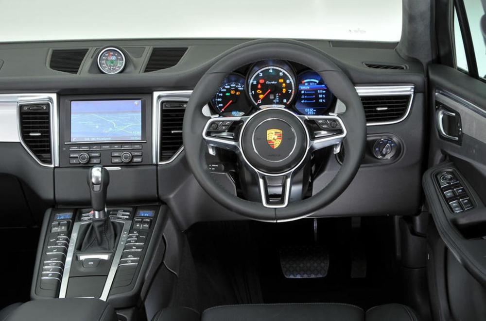 Used Porsche Macan 2014-present interior