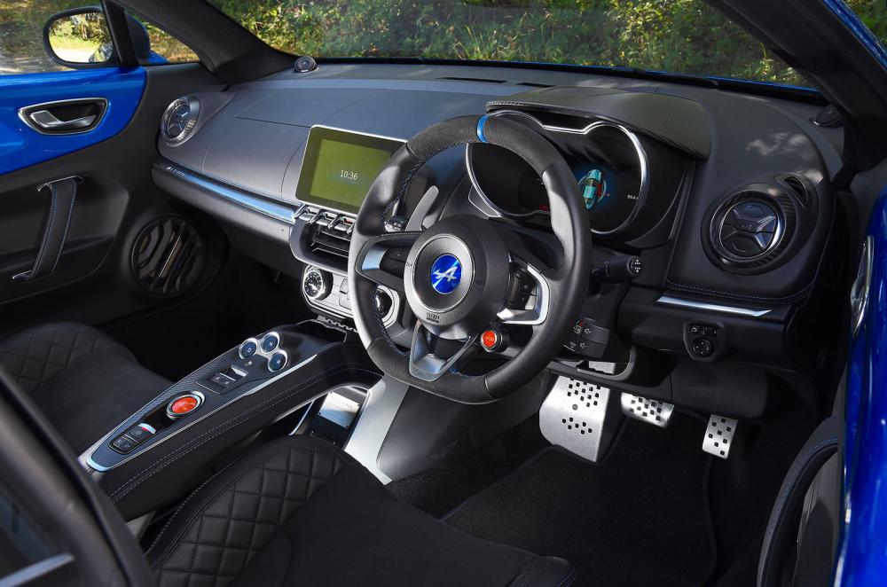 Used Alpine A110 2018-present dashboard