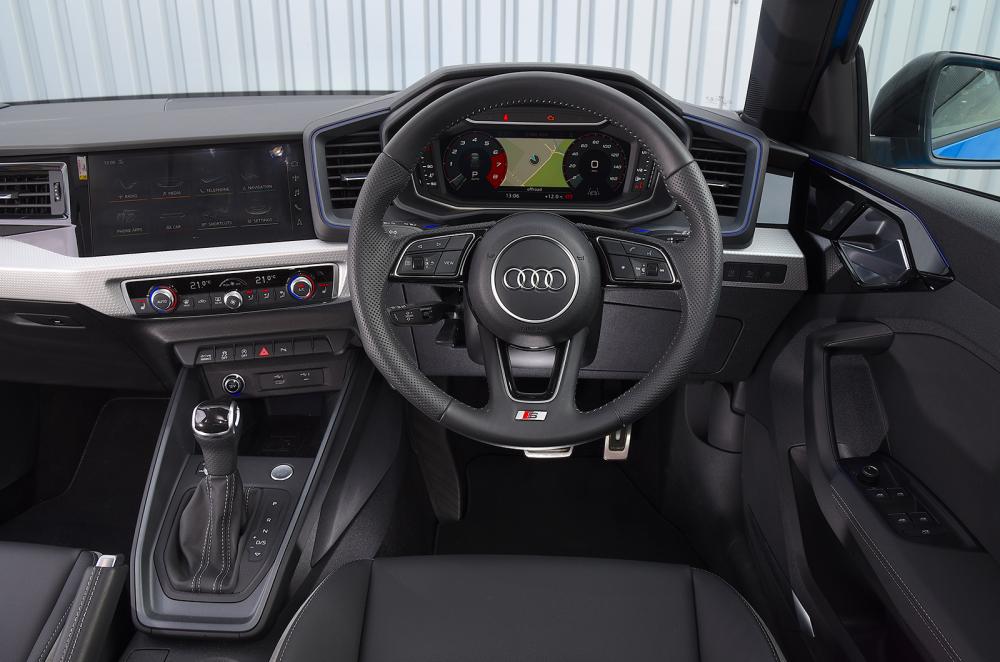 Used Audi A1 2018-present interior dashboard