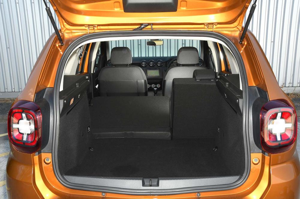 Used Dacia Duster 2018-2024 boot seats folded