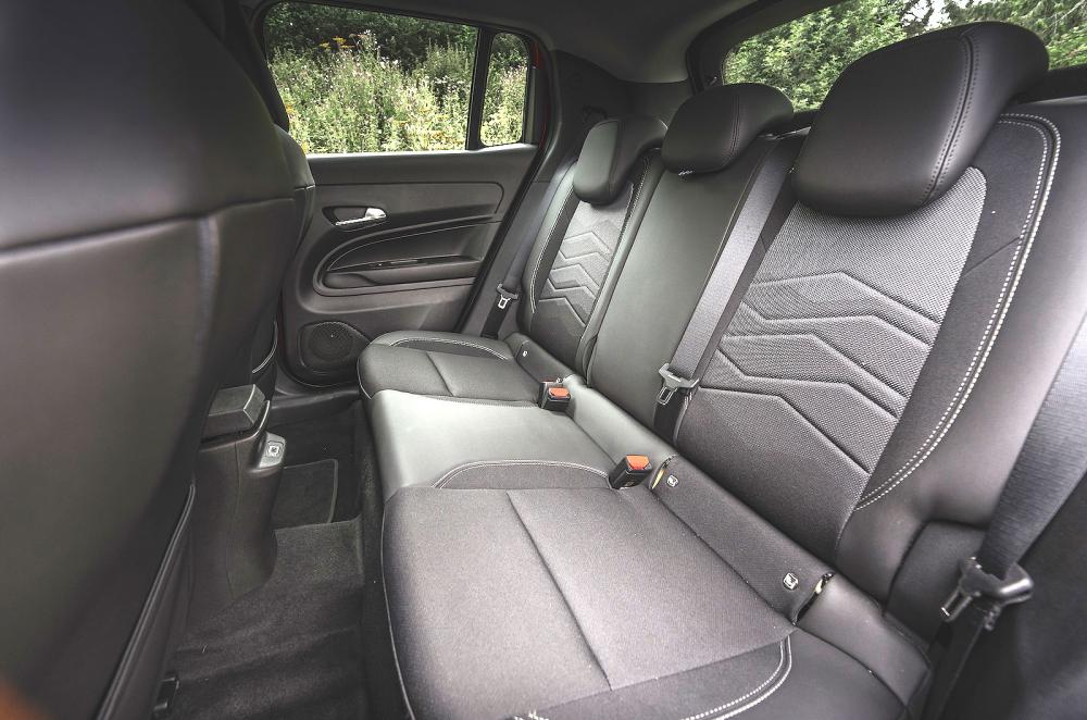 Used Jeep Avenger 2023-present back seats