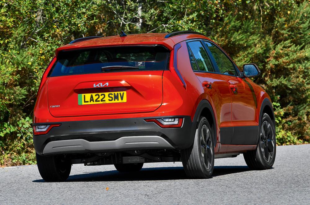 Used Kia Niro EV 2022-2026 rear cornering orange