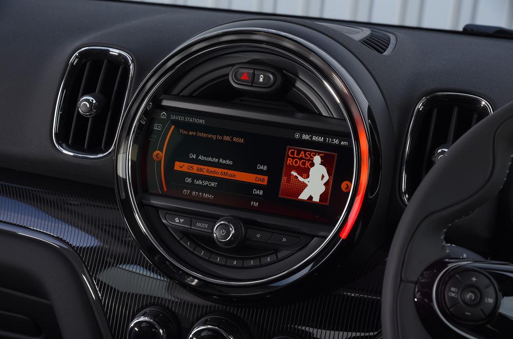 Used Mini Countryman 2017-2024 infotainment