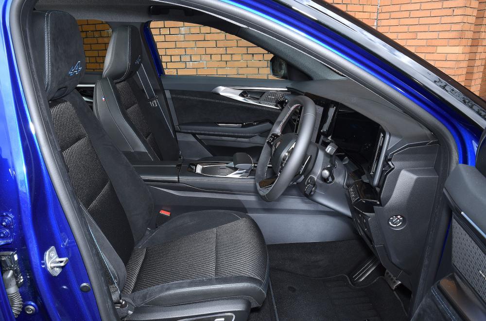 Used Renault Austral 2023-present front seats