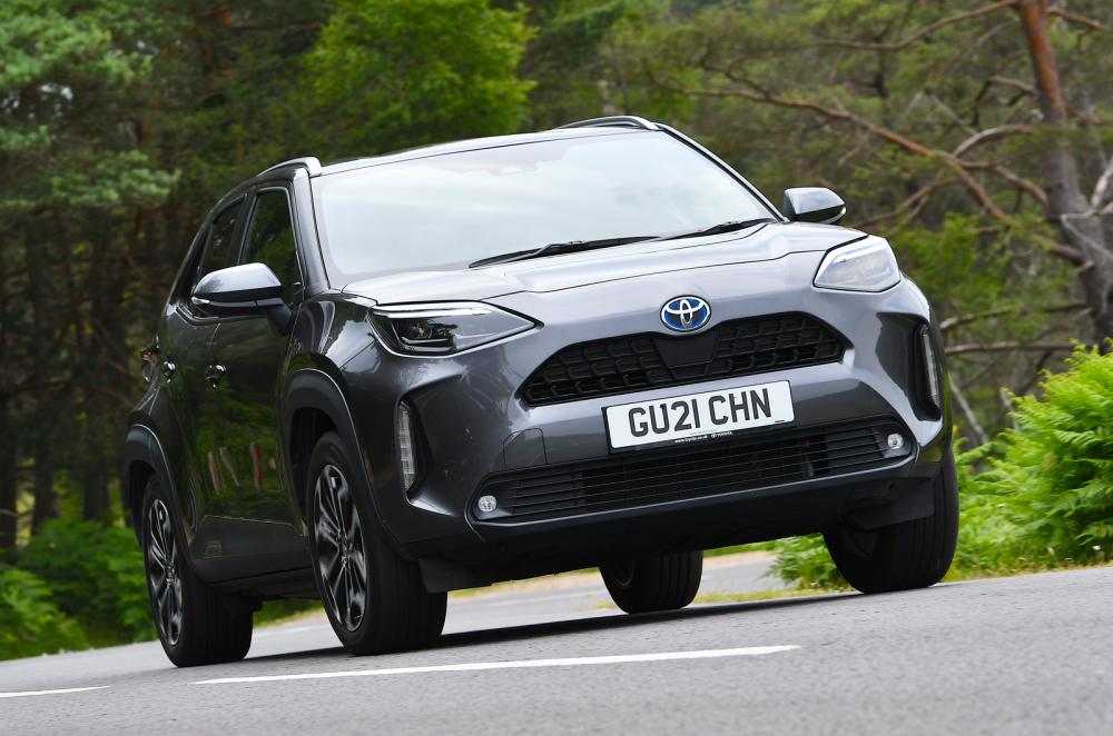 Used Toyota Yaris Cross 2021-present front cornering grey