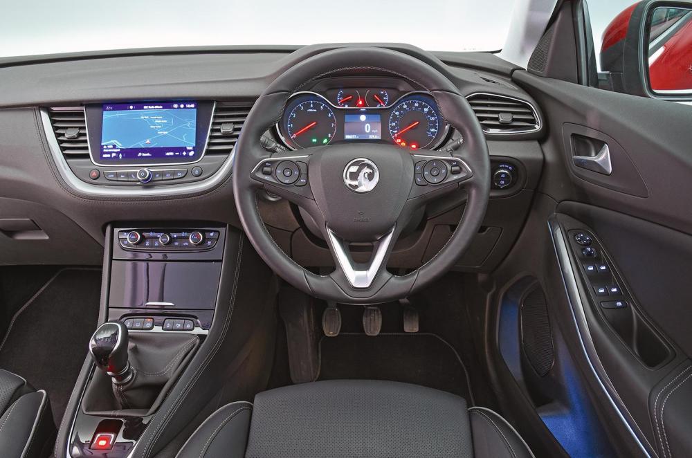 Used Vauxhall Grandland 2018-2024 interior dashboard