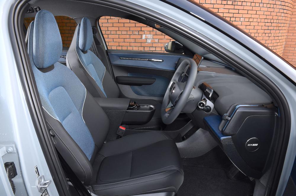 Used Volvo EX30 2023-present front seats