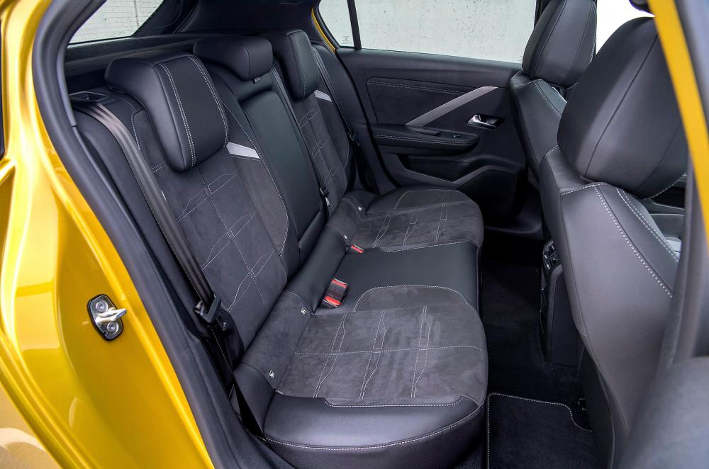 Vauxhall Astra interior back seats