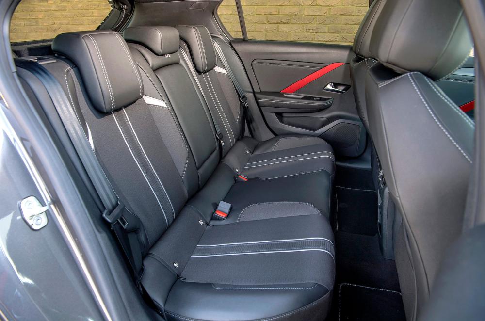Vauxhall Astra interior back seats
