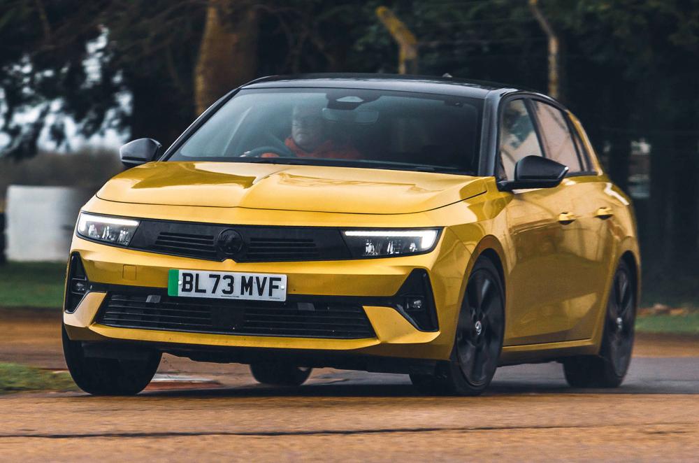 Vauxhall Astra Electric front cornering