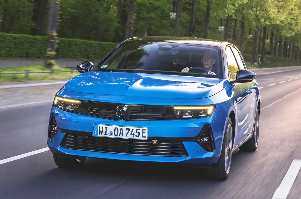 Vauxhall Astra Electric front left driving