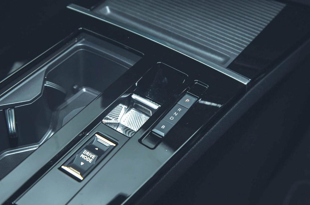 Vauxhall Astra Electric interior detail