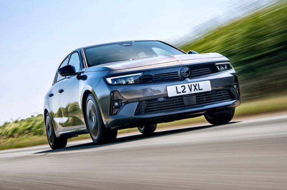 Vauxhall Astra front right driving