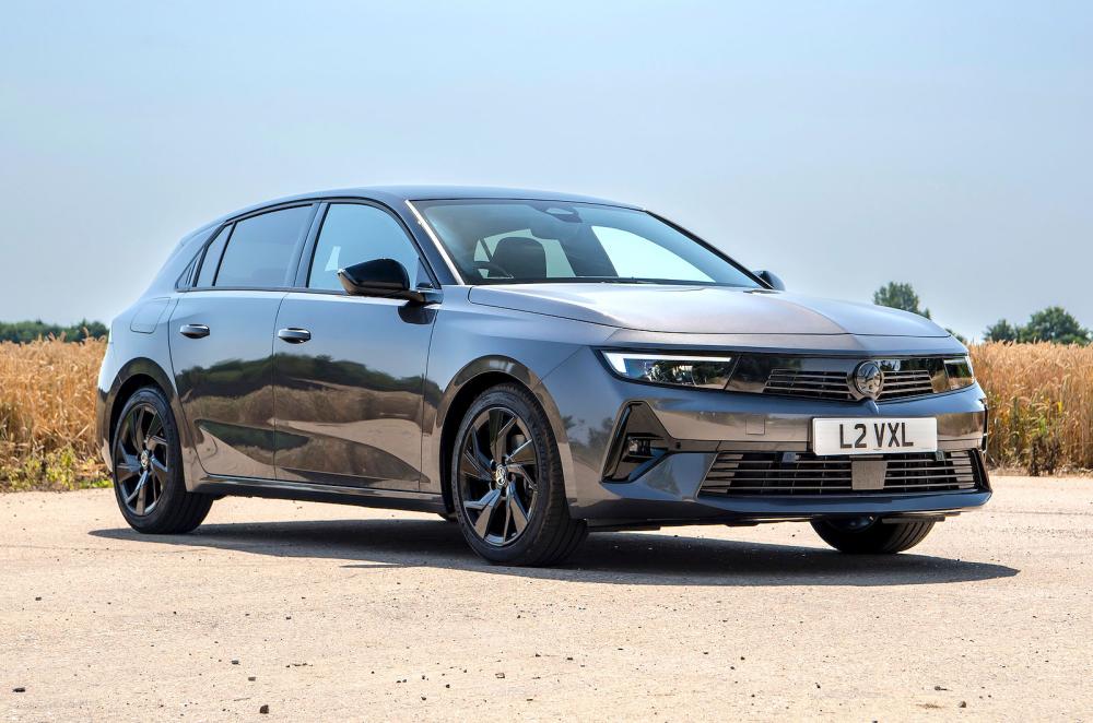 Vauxhall Astra front right static