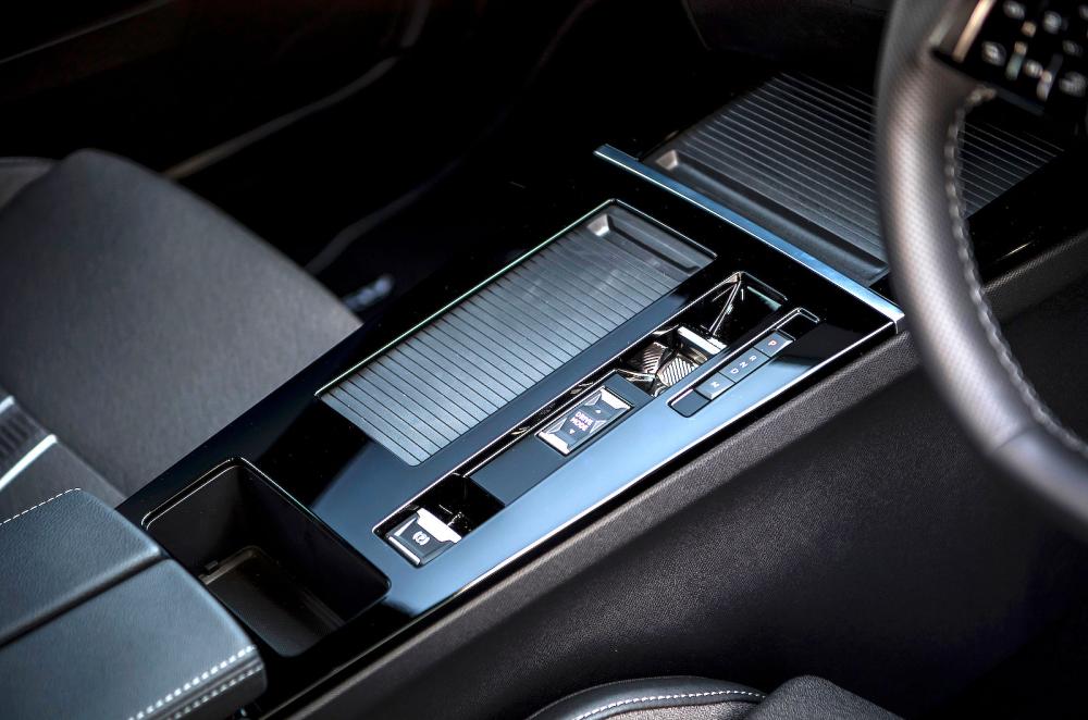 Vauxhall Astra interior detail