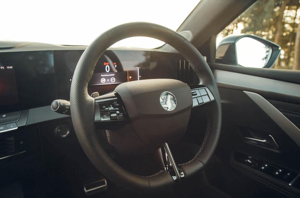 Vauxhall Astra Sports Tourer steering wheel