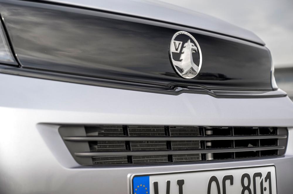 Vauxhall Combo Cargo XL front detail
