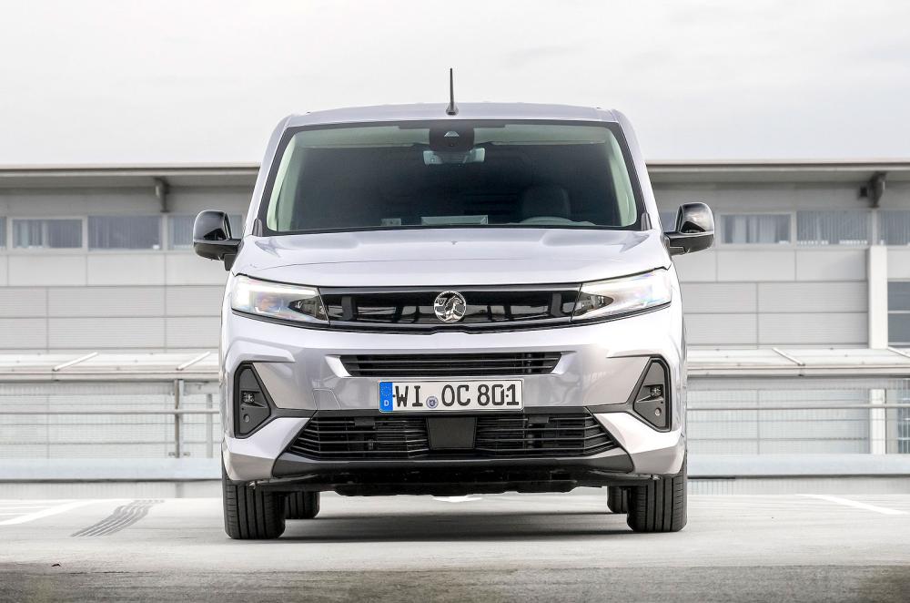 Vauxhall Combo Cargo XL front static