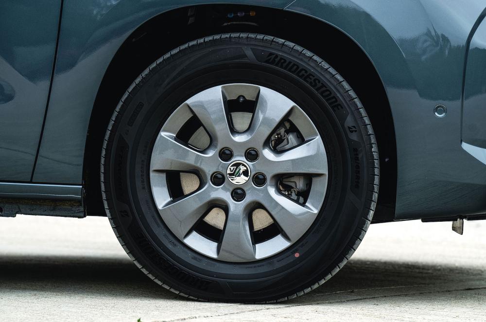 Vauxhall Combo Electric alloy wheel