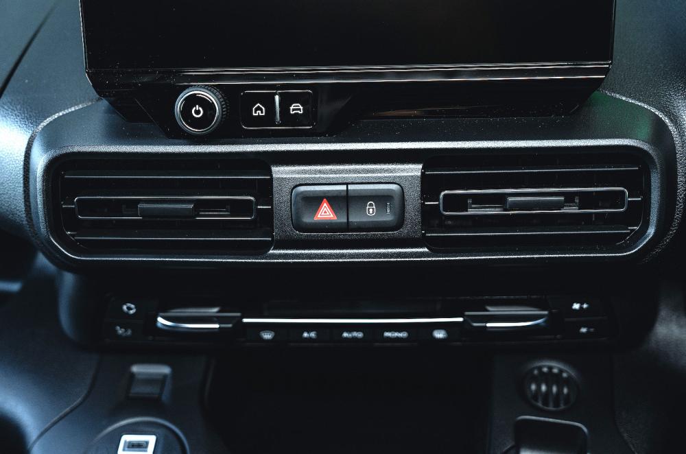 Vauxhall Combo Electric interior detail