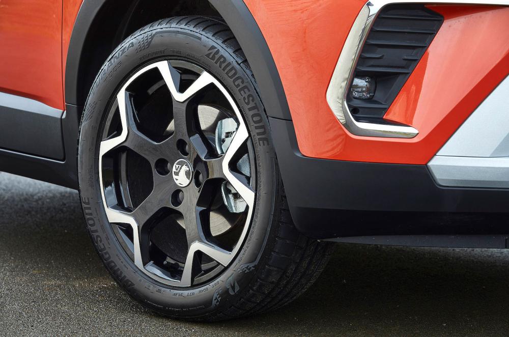 Vauxhall Crossland alloy wheel