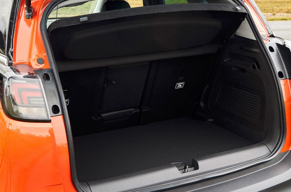Vauxhall Crossland boot