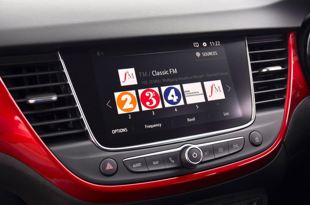 Vauxhall Crossland infotainment touchscreen