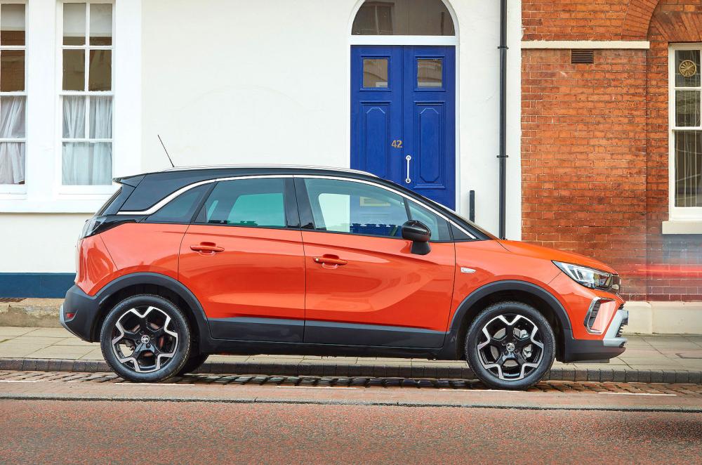Vauxhall Crossland right static