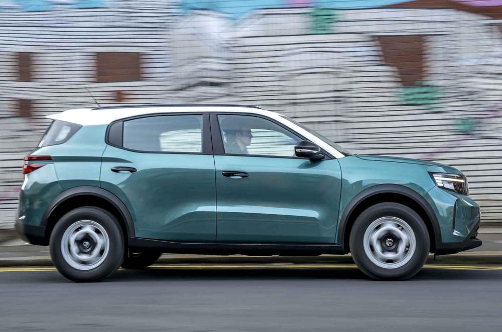 Vauxhall Frontera driving side