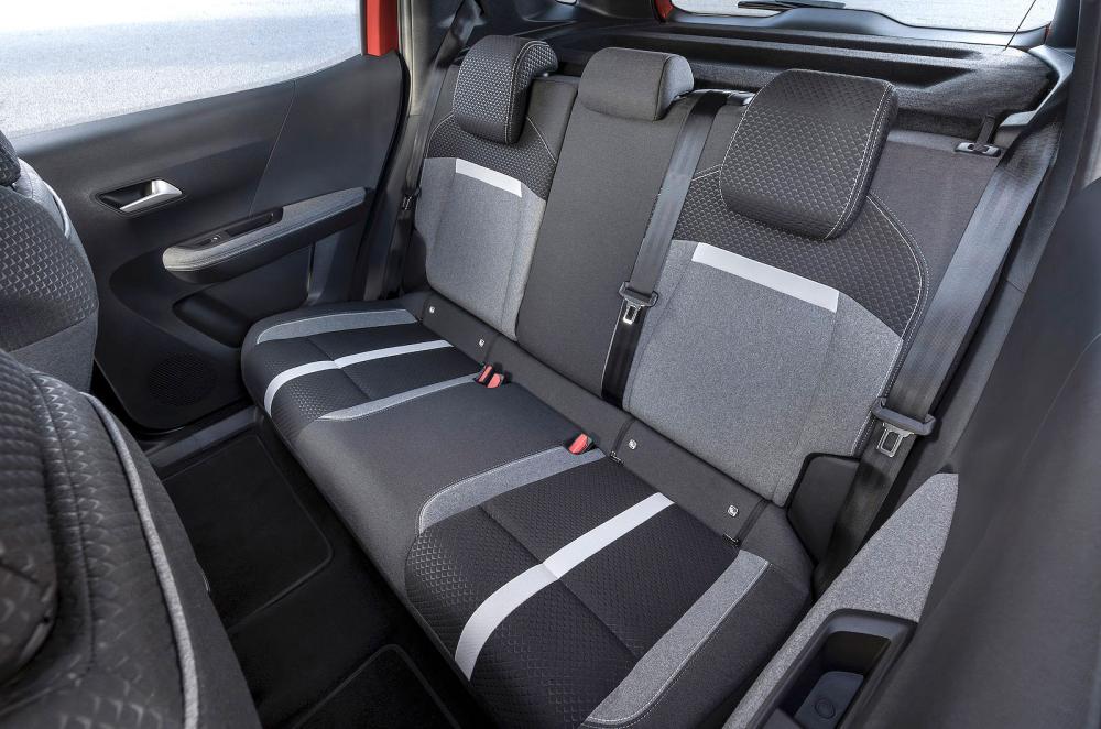 Vauxhall Frontera Electric back seats