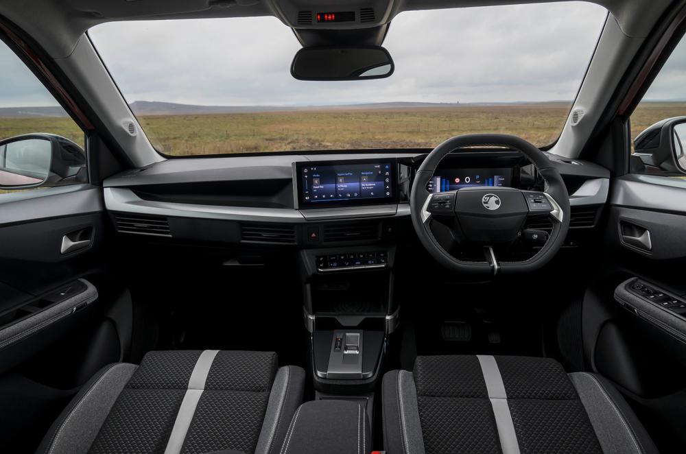 Vauxhall Frontera Electric dashboard