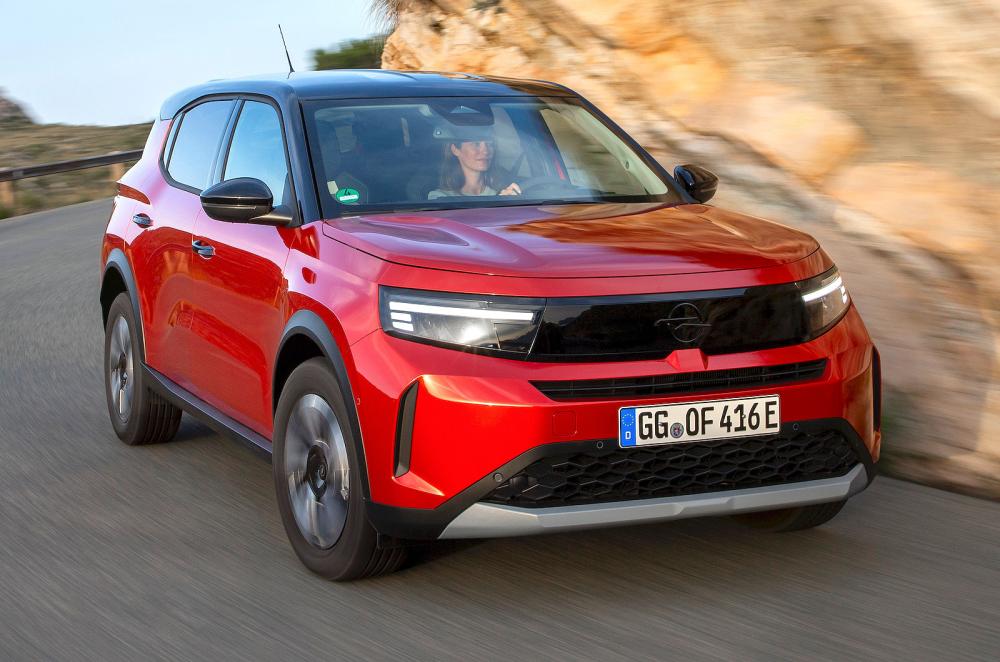 Vauxhall Frontera front right driving