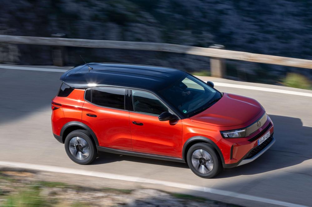 Vauxhall Frontera Electric right driving