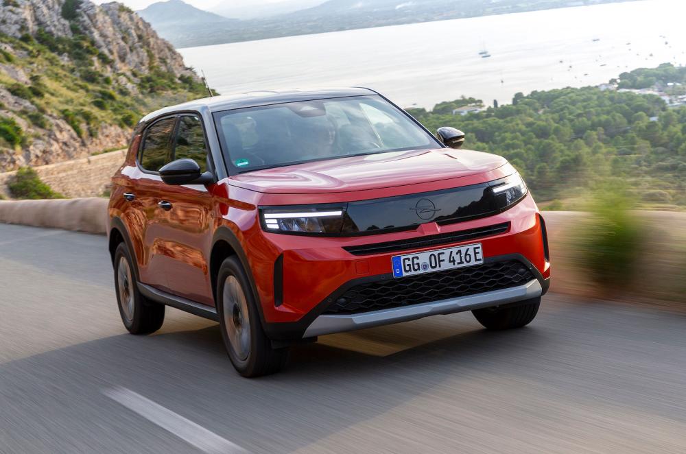 Vauxhall Frontera Electric front right driving