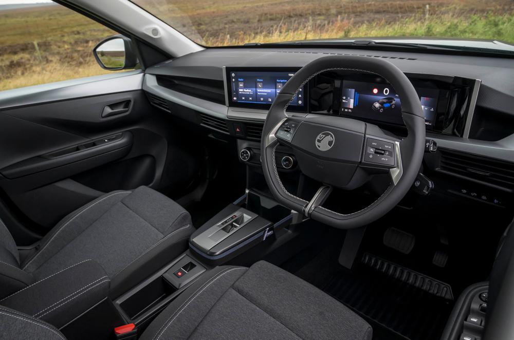 Vauxhall Frontera interior driving shot