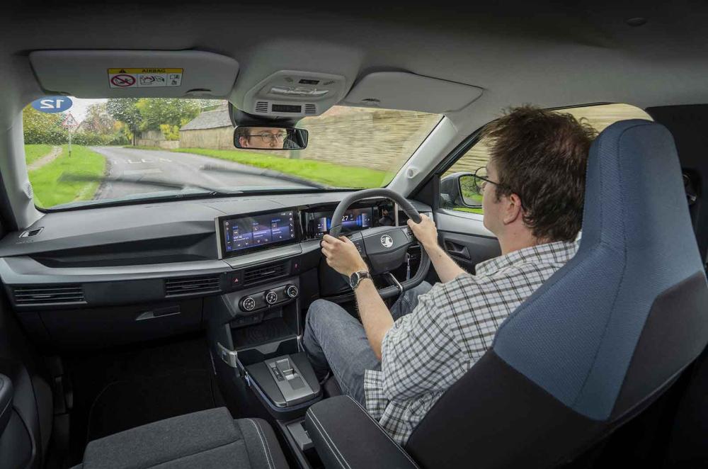 Vauxhall Frontera dashboard