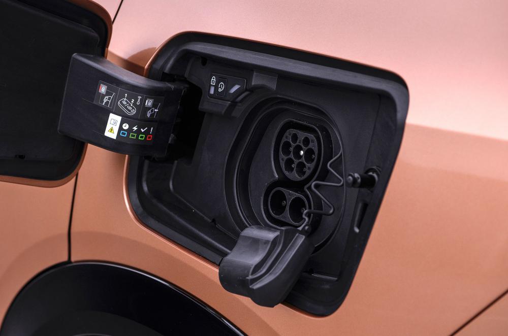 Vauxhall Grandland Electric charging socket