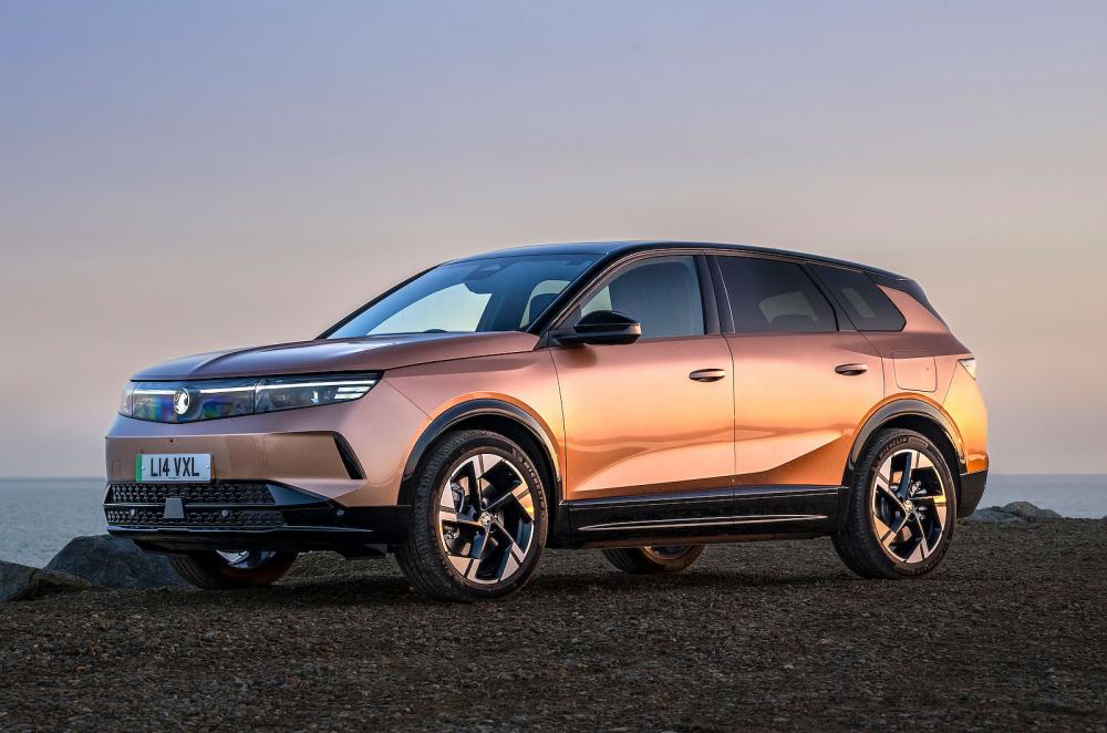 Vauxhall Grandland Electric front left static