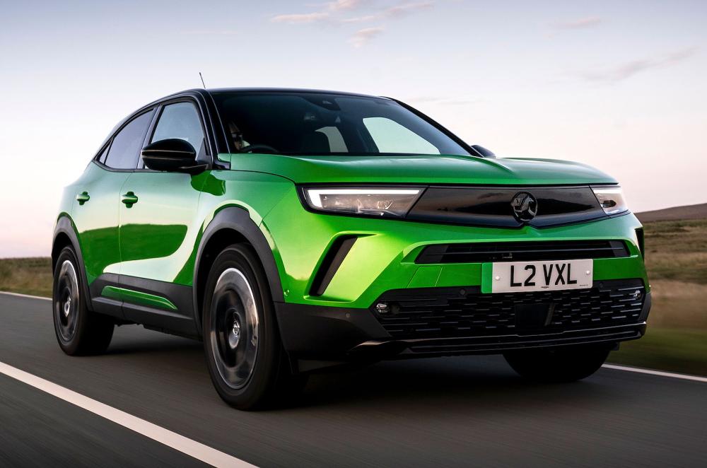 Vauxhall Mokka Electric front right driving