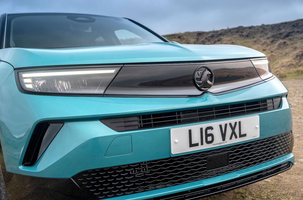 Vauxhall Mokka front detail