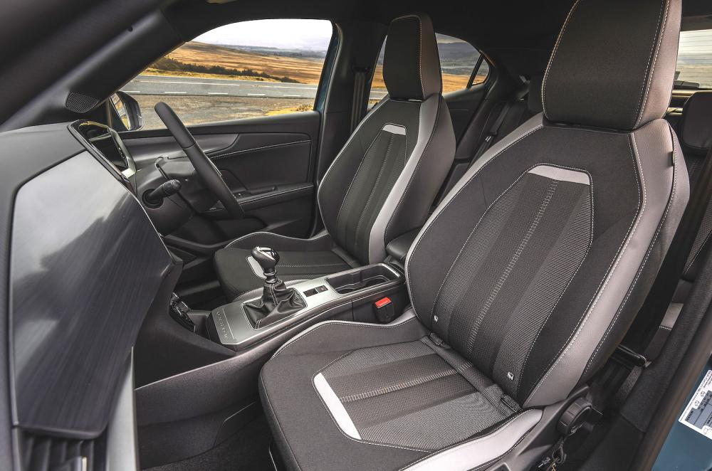 Vauxhall Mokka front seats